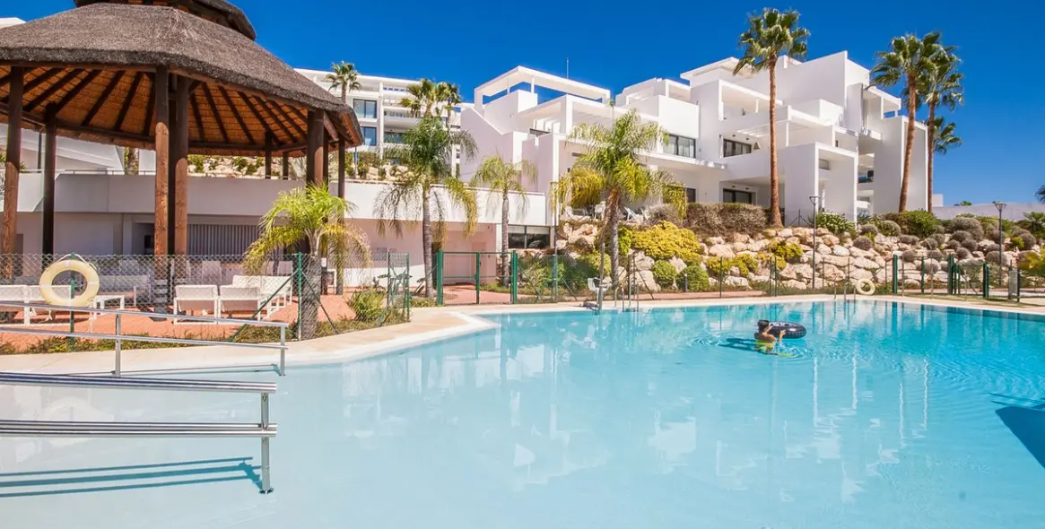 Sale of penthouse duplex in Benahavís 19