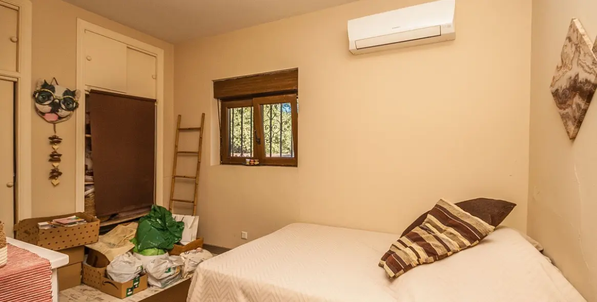 Продажа  отдельно стоящей виллы в Marbella East (район Elviria) 9