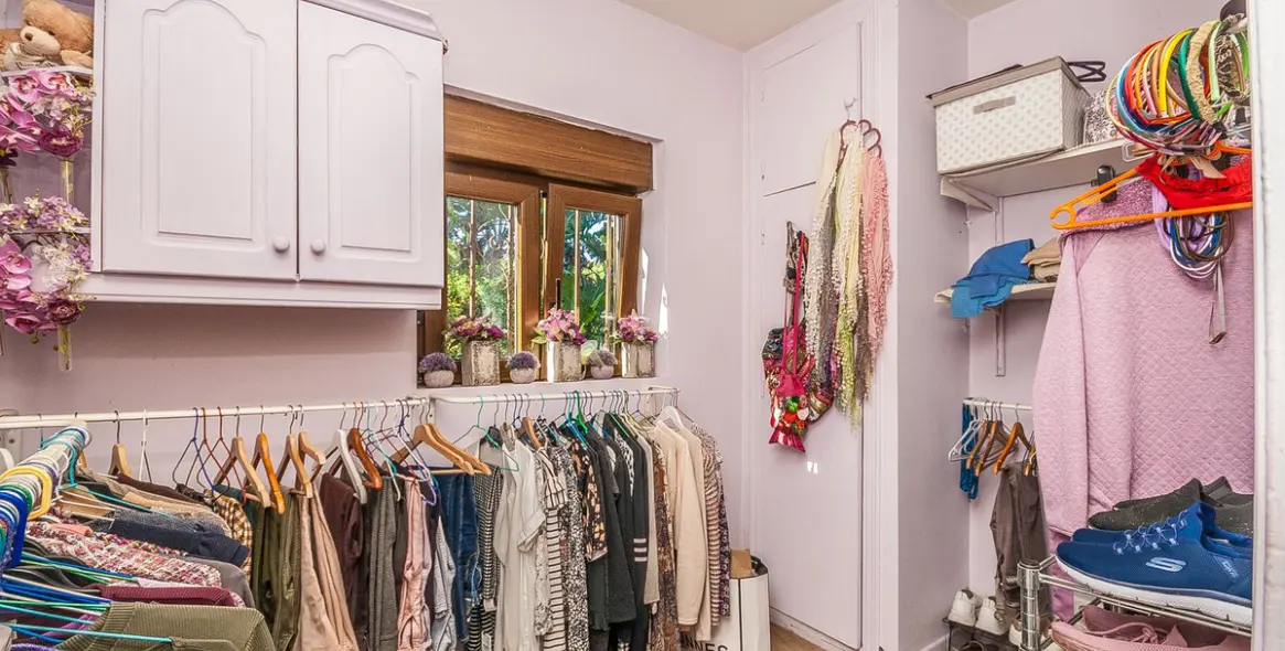 Продажа  отдельно стоящей виллы в Marbella East (район Elviria) 13