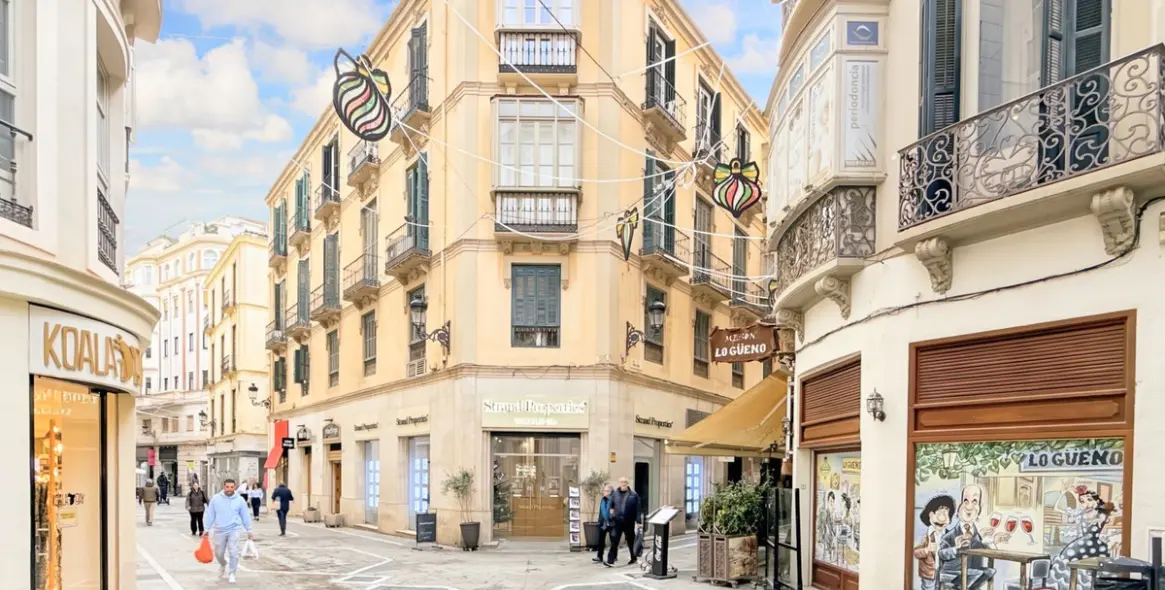 Sale of middle floor apartment in Centro Histórico 1
