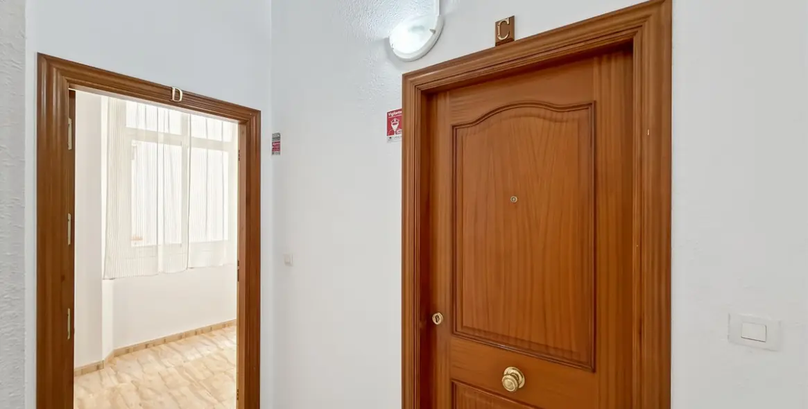 Sale of middle floor apartment in Centro Histórico 8