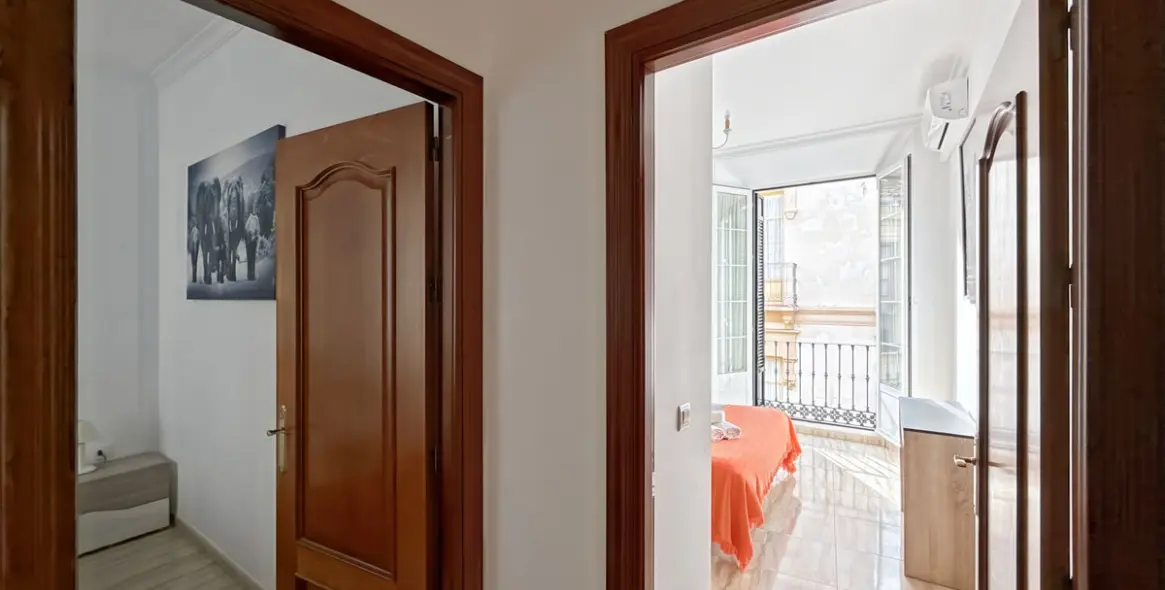 Sale of middle floor apartment in Centro Histórico 17