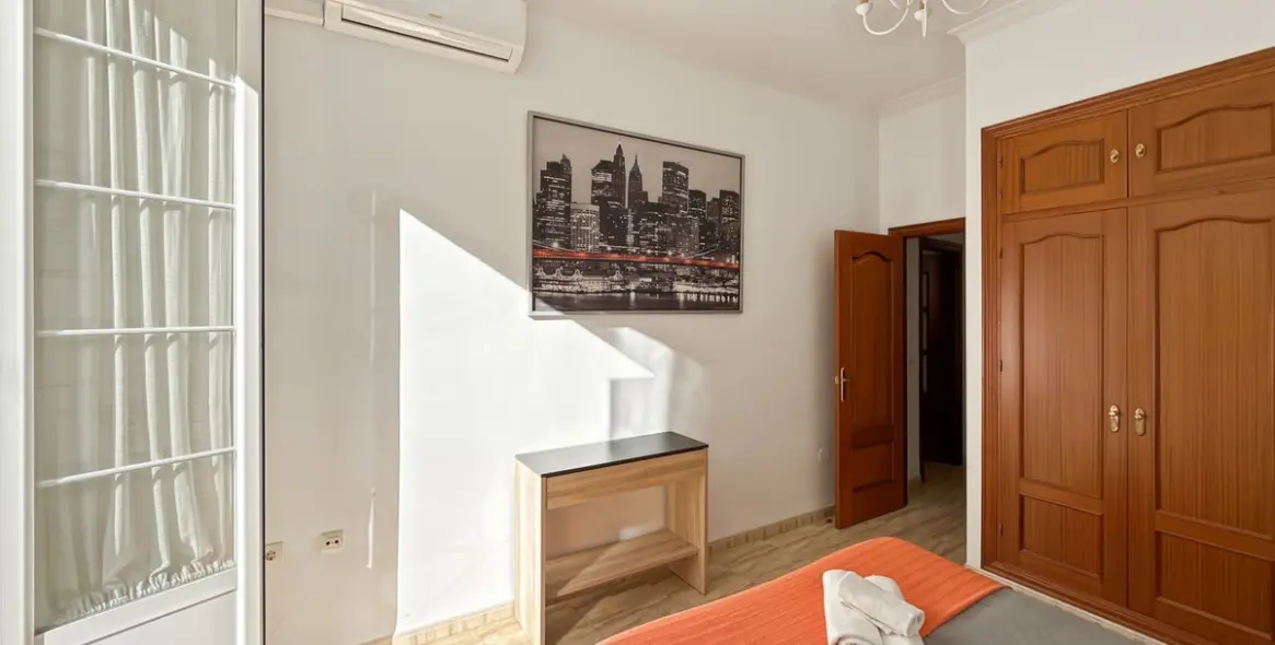 Продажа апартаментов на среднем этаже в Centro Histórico 25