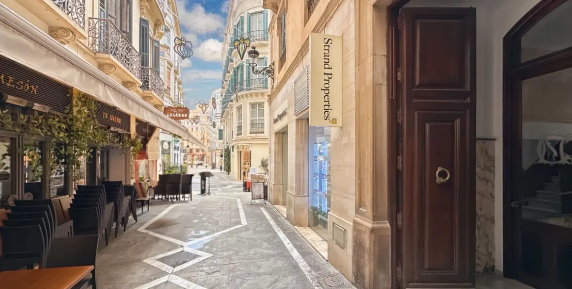 Продажа апартаментов на среднем этаже в Centro Histórico 63