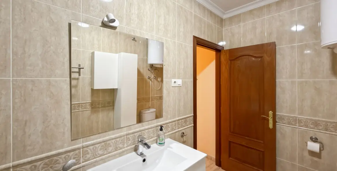 Продажа апартаментов на среднем этаже в Centro Histórico 72