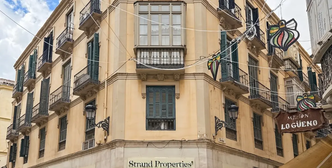 Продажа апартаментов на среднем этаже в Centro Histórico 84