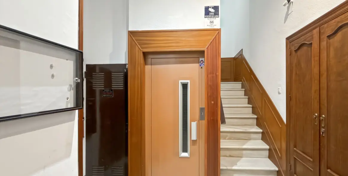 Продажа апартаментов на среднем этаже в Centro Histórico 93