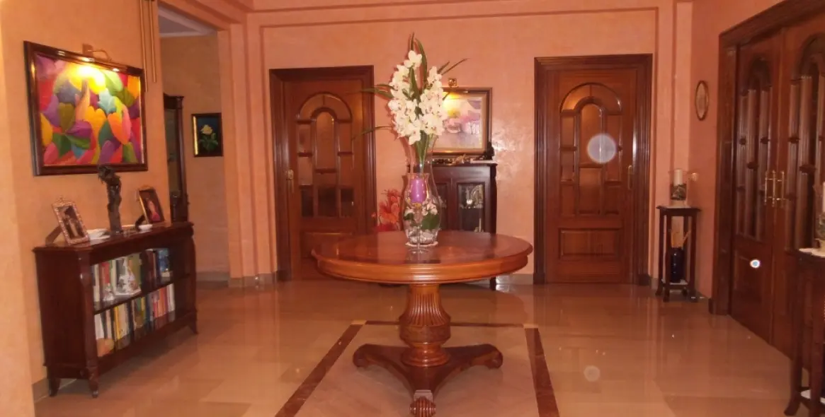 Продажа  отдельно стоящей виллы в Alhaurín de la Torre 2