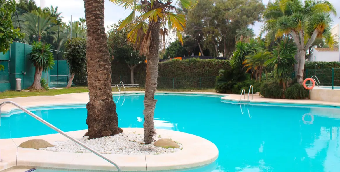 Sale of penthouse in Puerto Banús 1