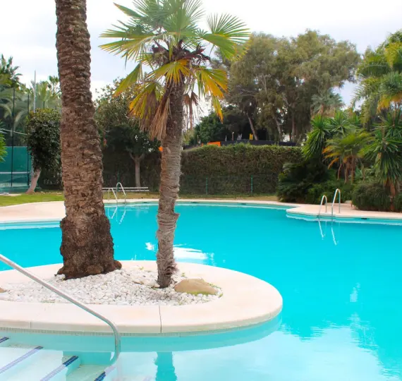 Sale of penthouse in Puerto Banús