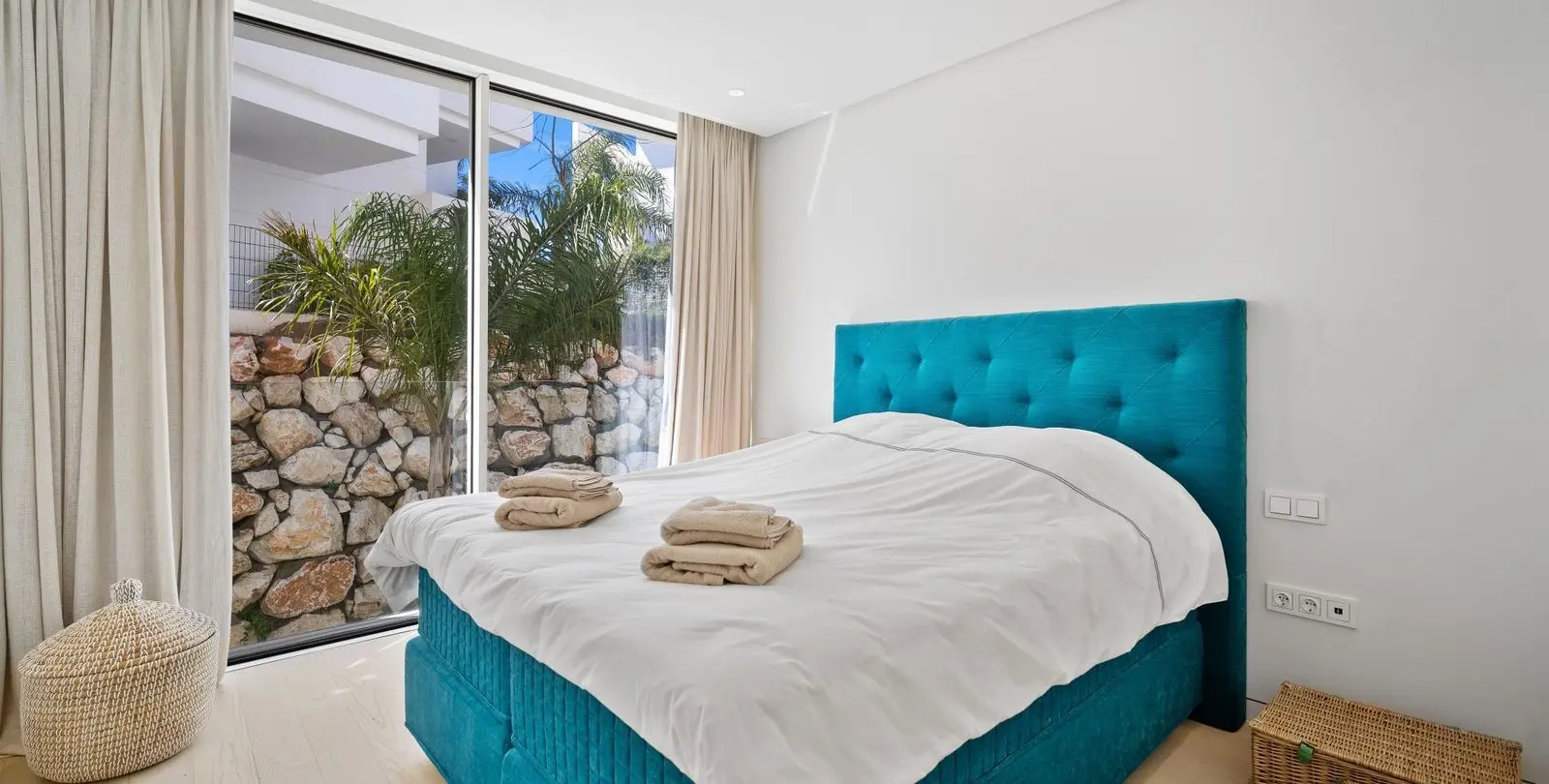 Продажа апартаментов на среднем этаже в Marbella 21