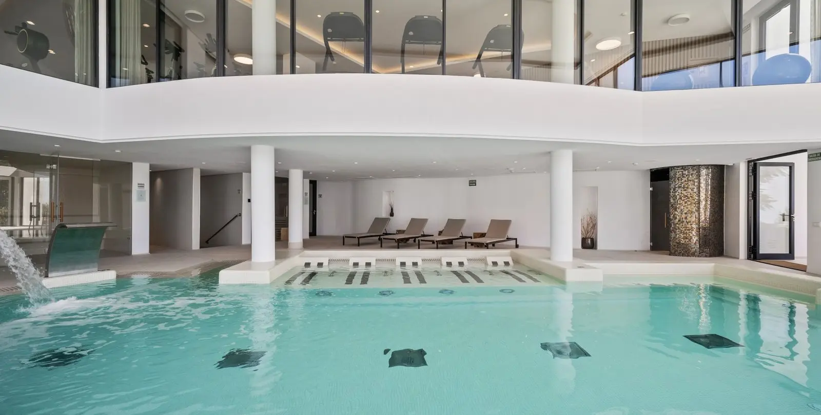 Продажа апартаментов на среднем этаже в Marbella 39