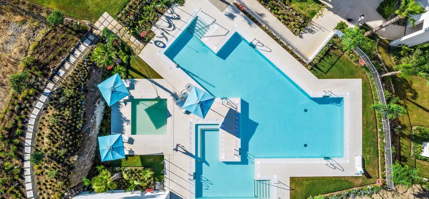 Venta de apartamento en planta media en Marbella 3
