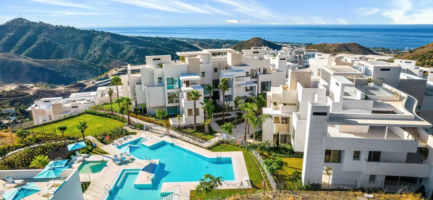 Venta de apartamento en planta media en Marbella 4