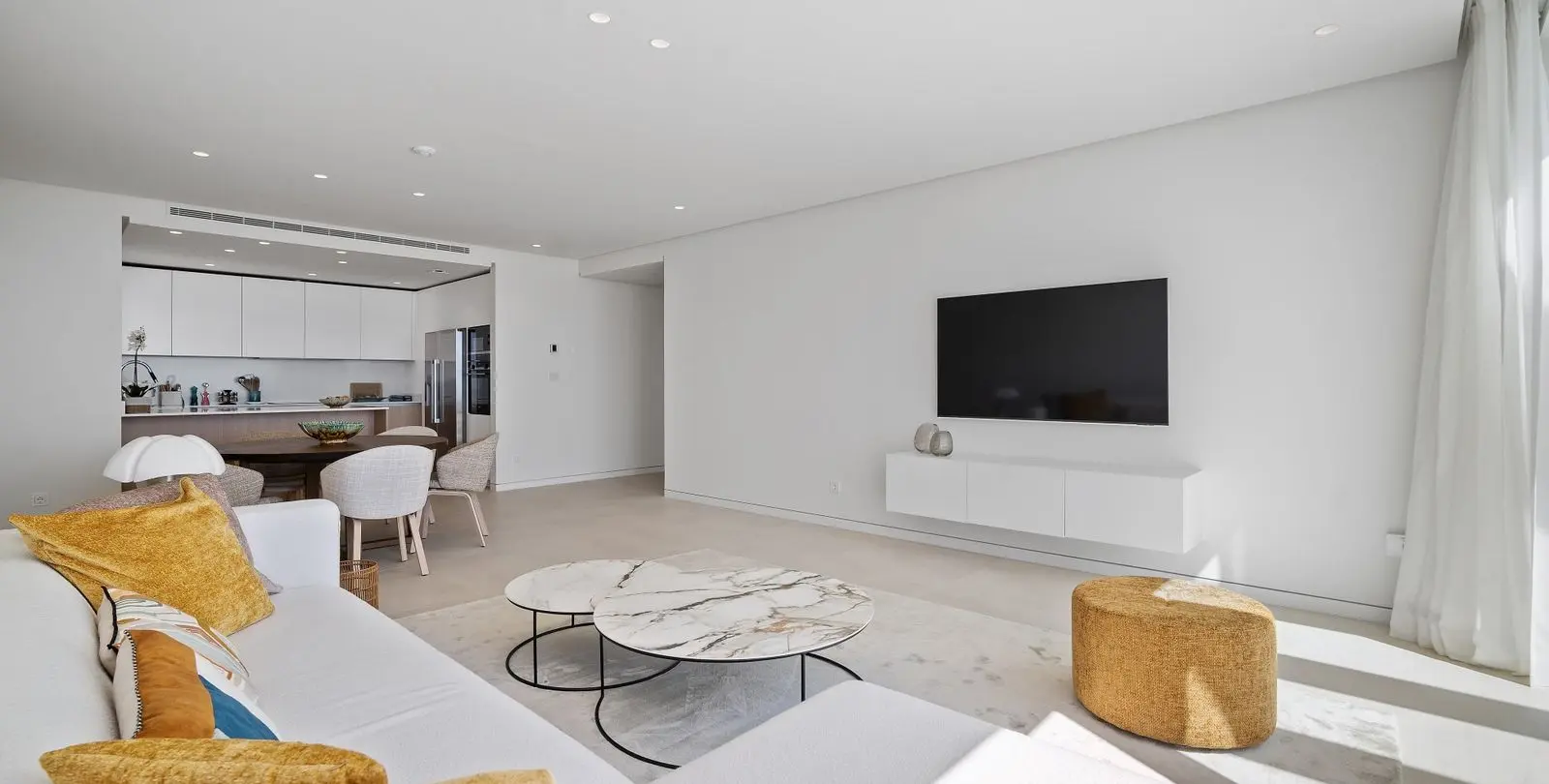 Venta de apartamento en planta media en Marbella 11