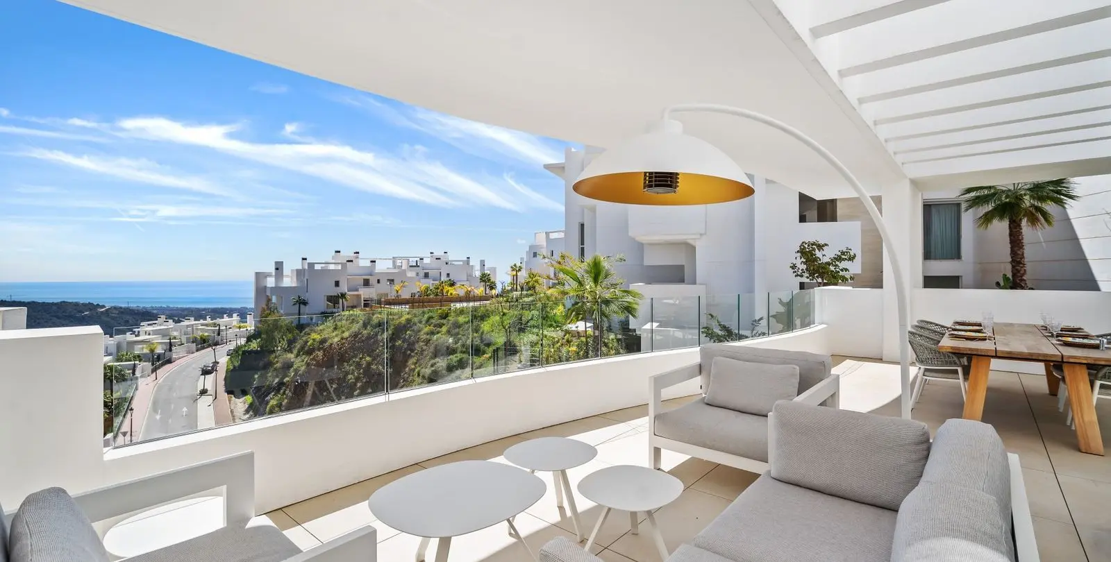 Venta de apartamento en planta media en Marbella 14