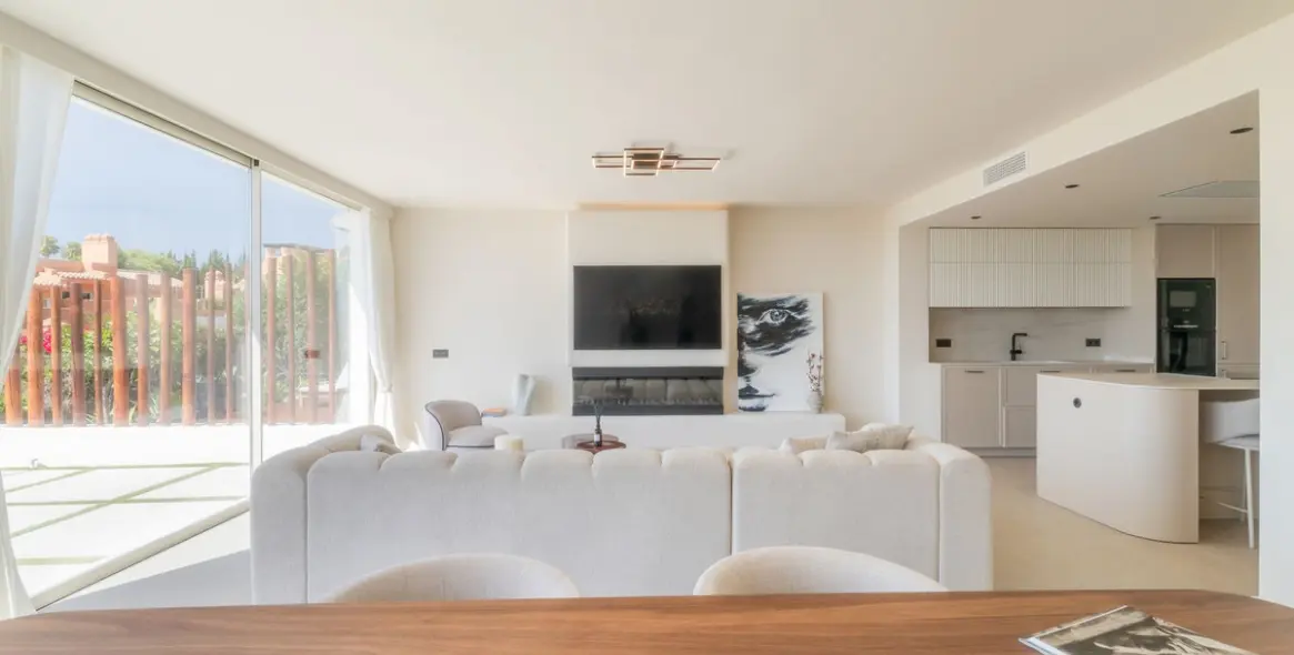 Sale of ground floor apartment in Nueva Andalucía (district Nueva Andalucía) 4