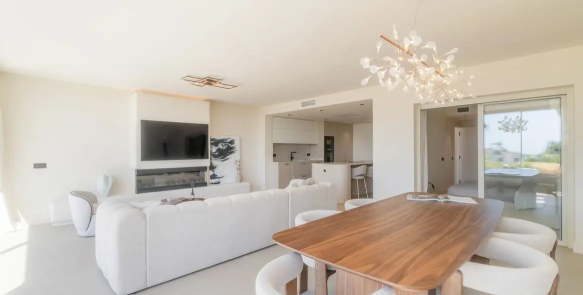 Sale of ground floor apartment in Nueva Andalucía (district Nueva Andalucía) 8