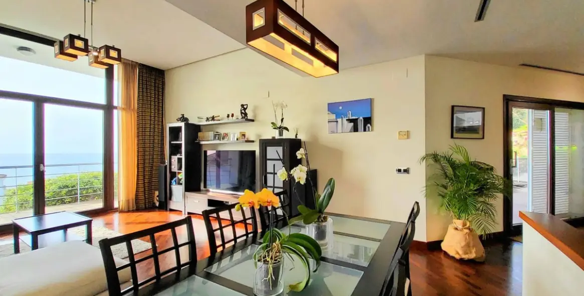 Продажа  отдельно стоящей виллы в Torreguadiaro 9