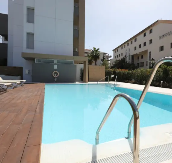 Short-term rent of penthouse in Nueva Andalucía