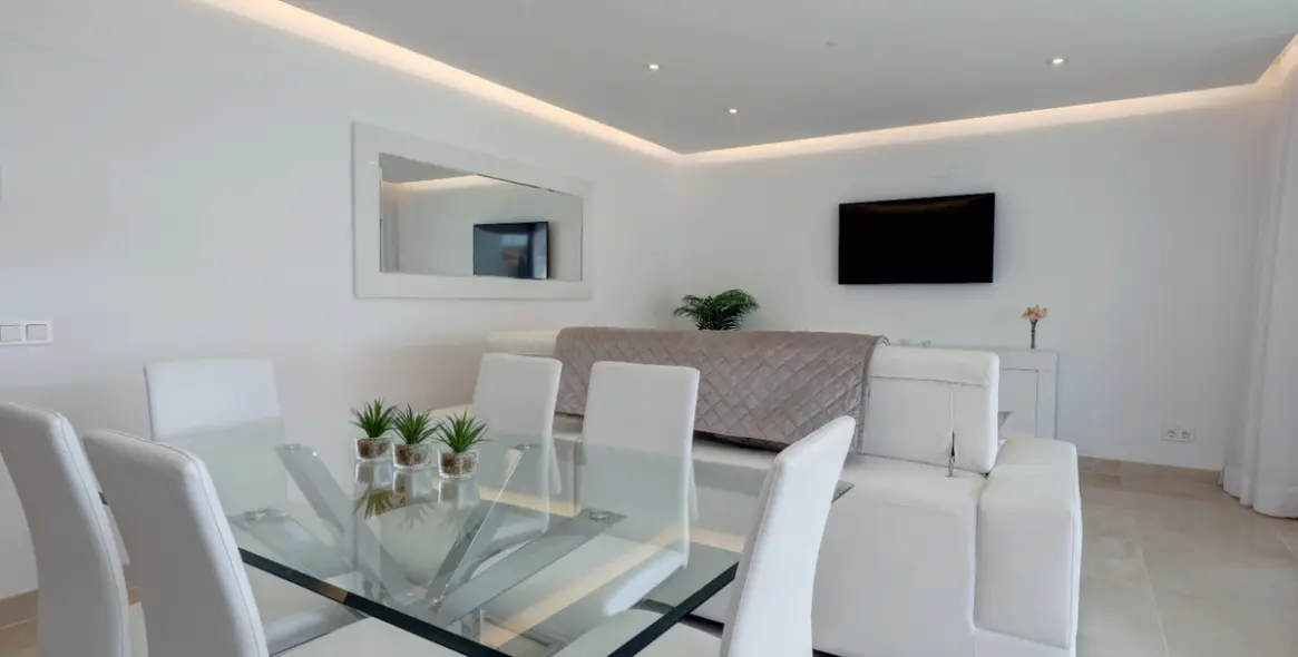 Sale of penthouse in Nueva Andalucía 7