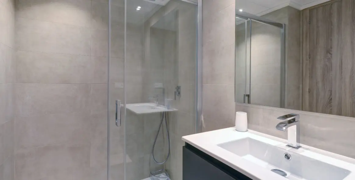 Sale of penthouse in Nueva Andalucía 18