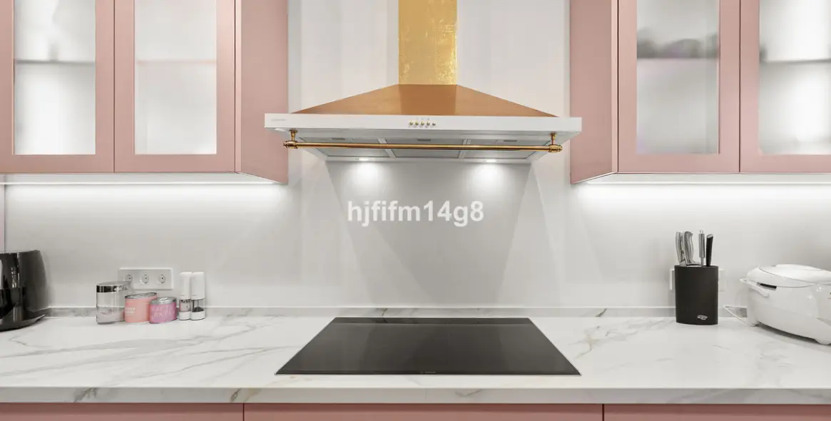 Sale of penthouse in Nueva Andalucía 14