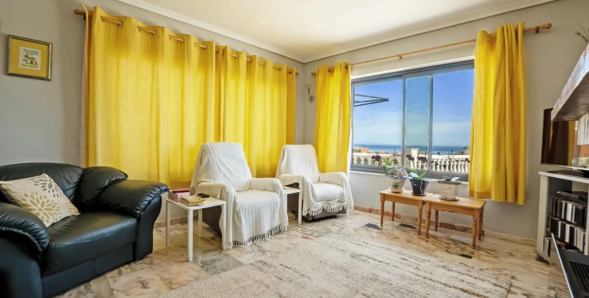 Продажа  отдельно стоящей виллы в Mijas Costa 10