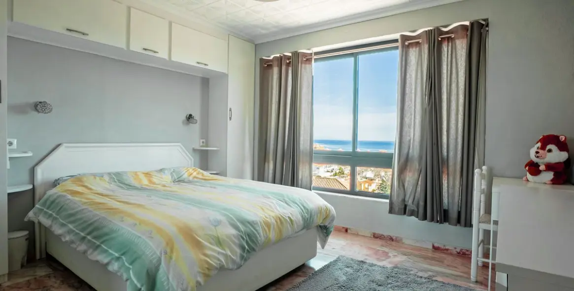 Продажа  отдельно стоящей виллы в Mijas Costa 15