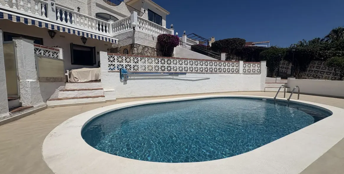Sale of detached villa in Mijas Costa 23
