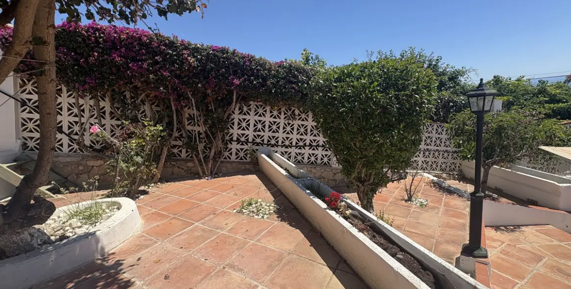 Sale of detached villa in Mijas Costa 27