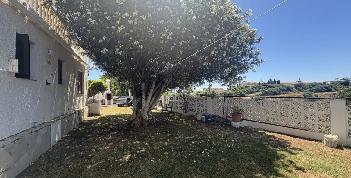 Sale of detached villa in Mijas Costa 31