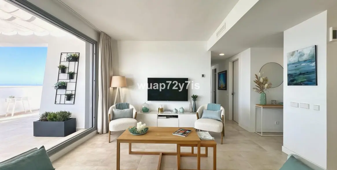 Sale of penthouse in Estepona 3