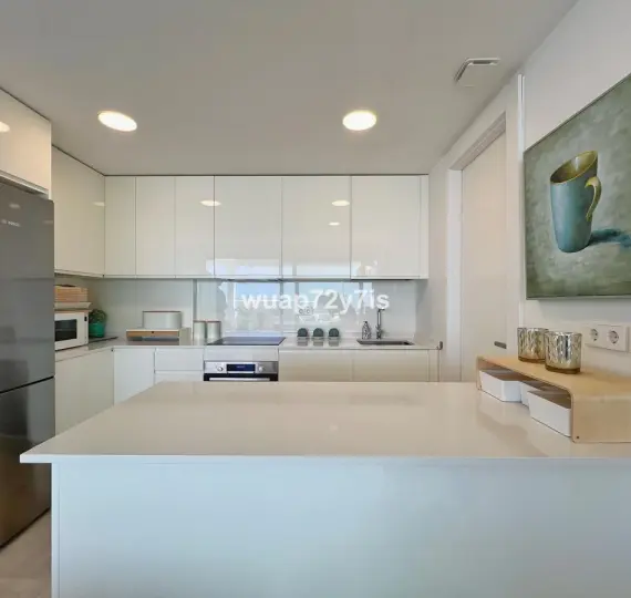 Sale of penthouse in Estepona