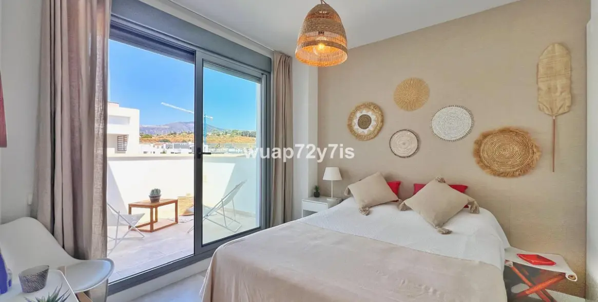 Sale of penthouse in Estepona 23