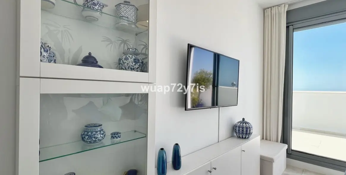 Sale of penthouse in Estepona 28