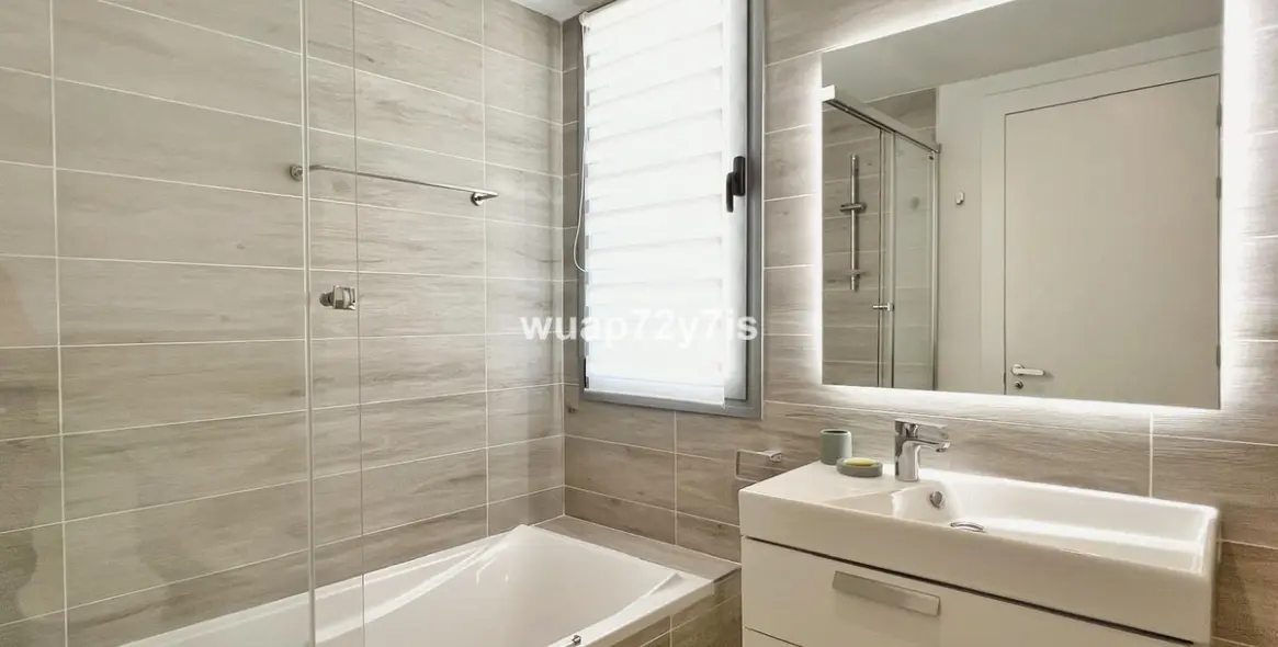 Sale of penthouse in Estepona 29