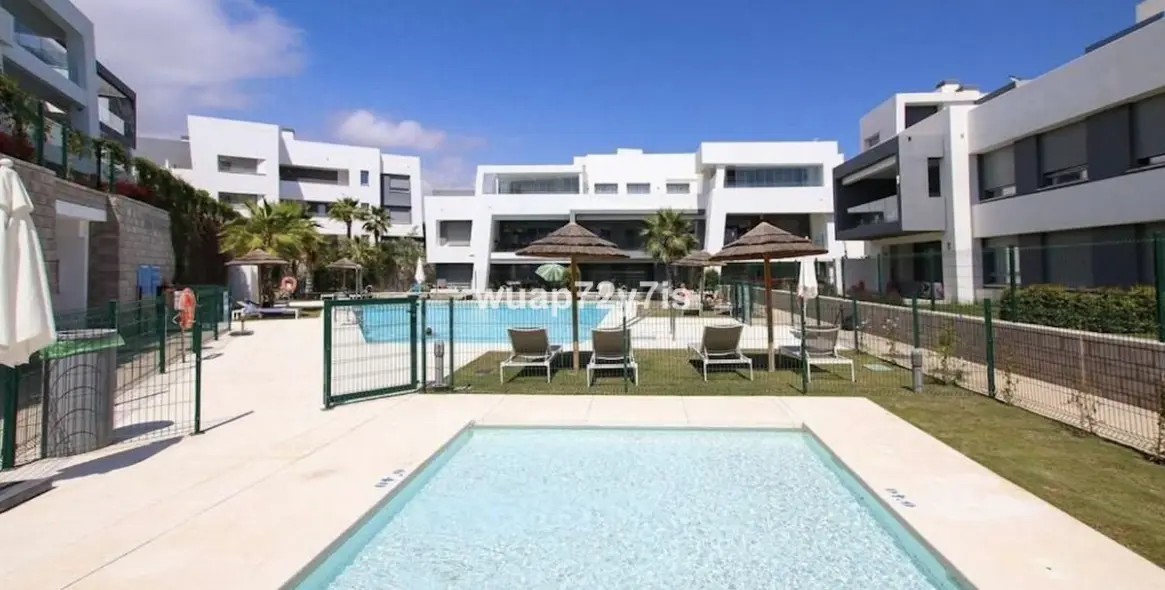 Sale of penthouse in Estepona 36