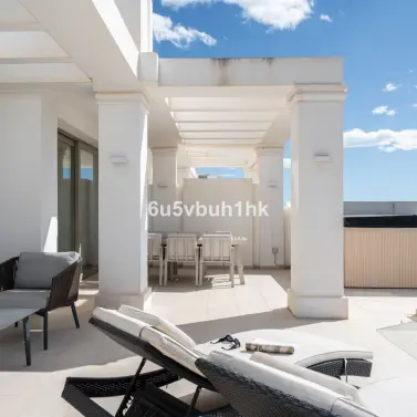 Sale of middle floor apartment in Marbella