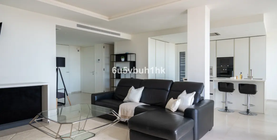 Sale of middle floor apartment in Marbella 10