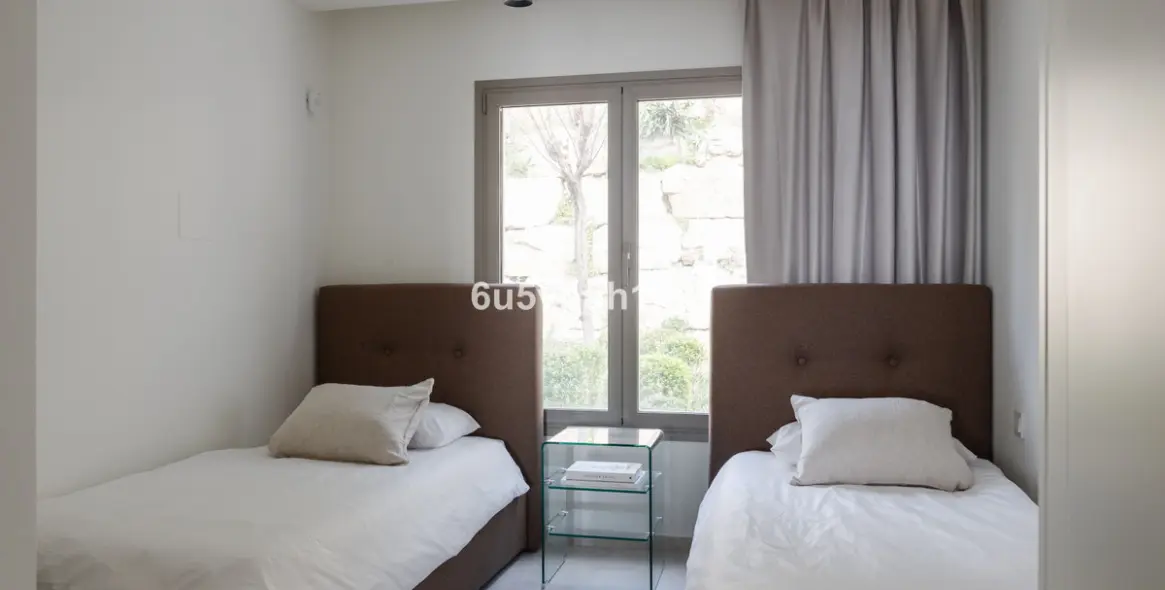 Venta de apartamento en planta media en Marbella 23