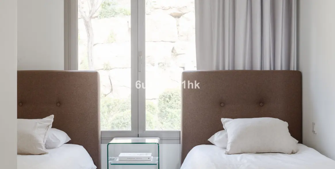 Venta de apartamento en planta media en Marbella 24