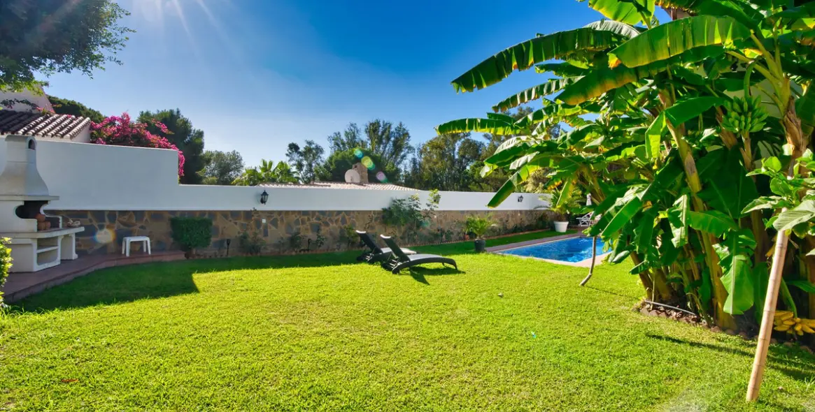 Продажа  отдельно стоящей виллы в Torrenueva 7