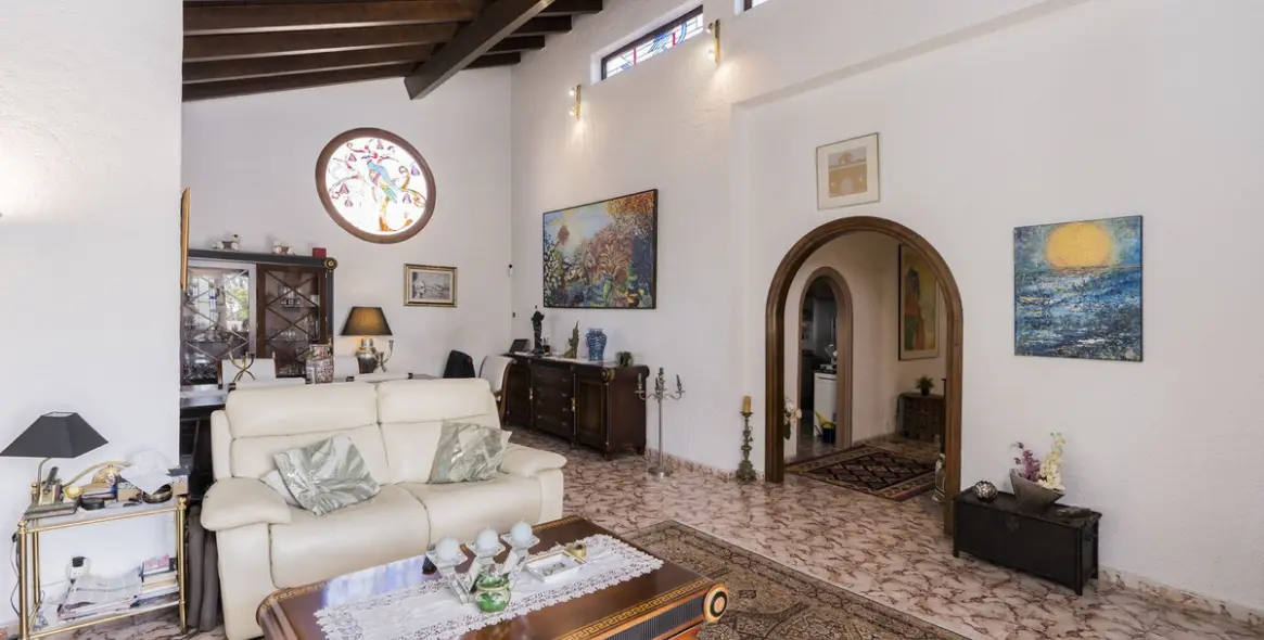 Продажа  отдельно стоящей виллы в Torrenueva 9