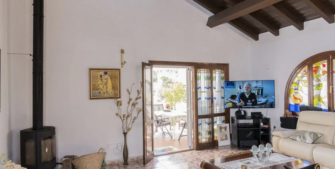 Продажа  отдельно стоящей виллы в Torrenueva 13