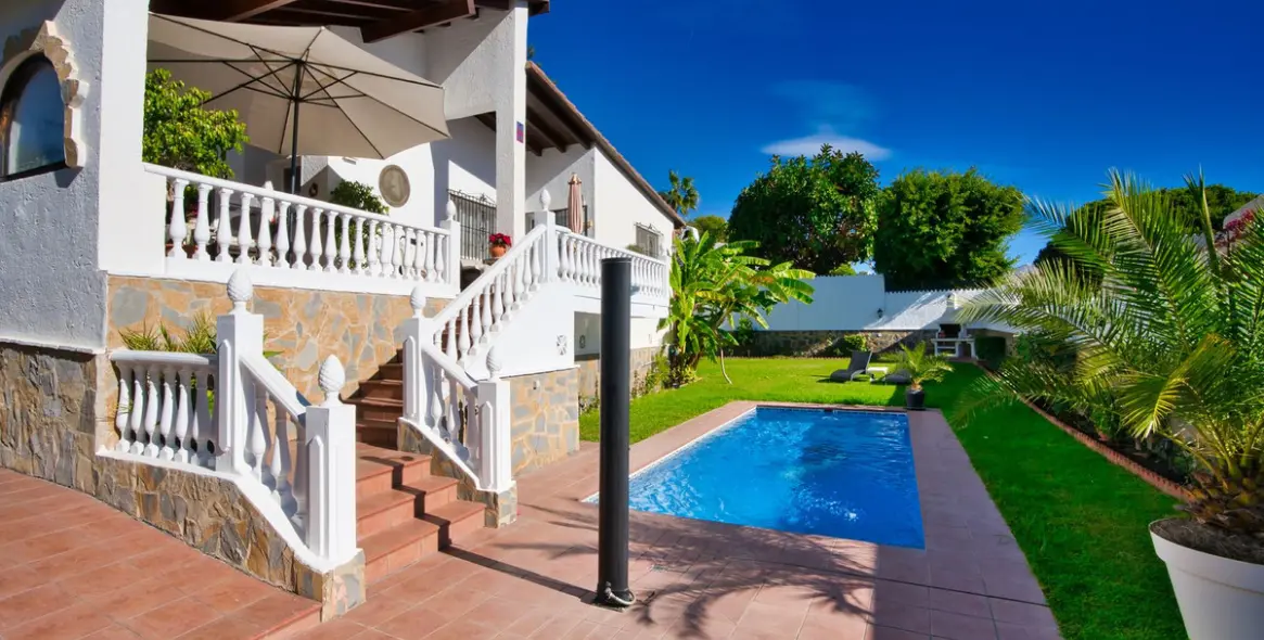 Продажа  отдельно стоящей виллы в Torrenueva 17