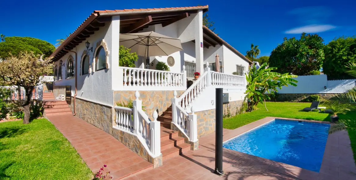 Продажа  отдельно стоящей виллы в Torrenueva 19