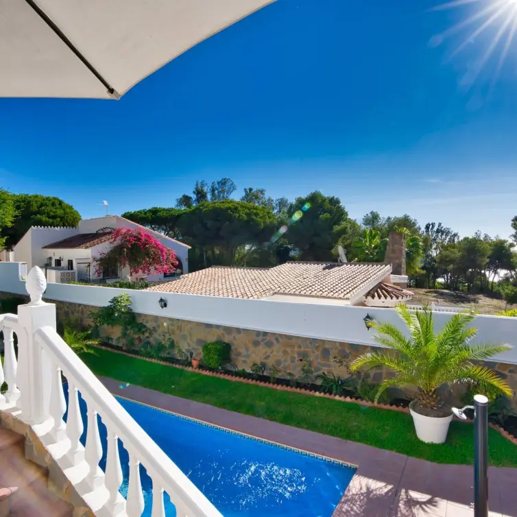 Sale of detached villa in Torrenueva