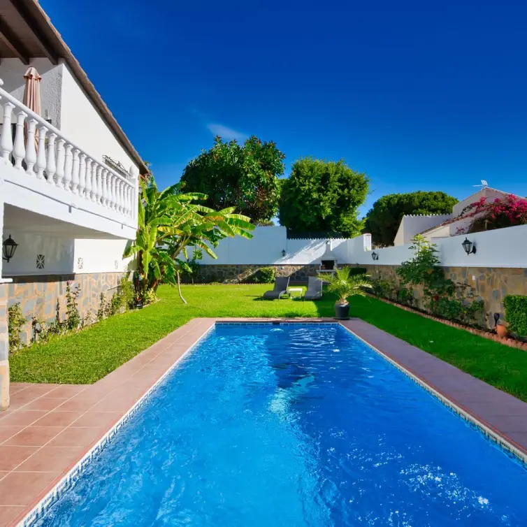Sale of detached villa in Torrenueva