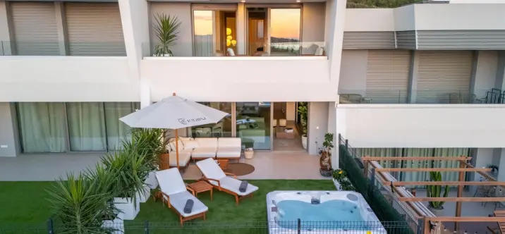 Townhouse R5065156 4